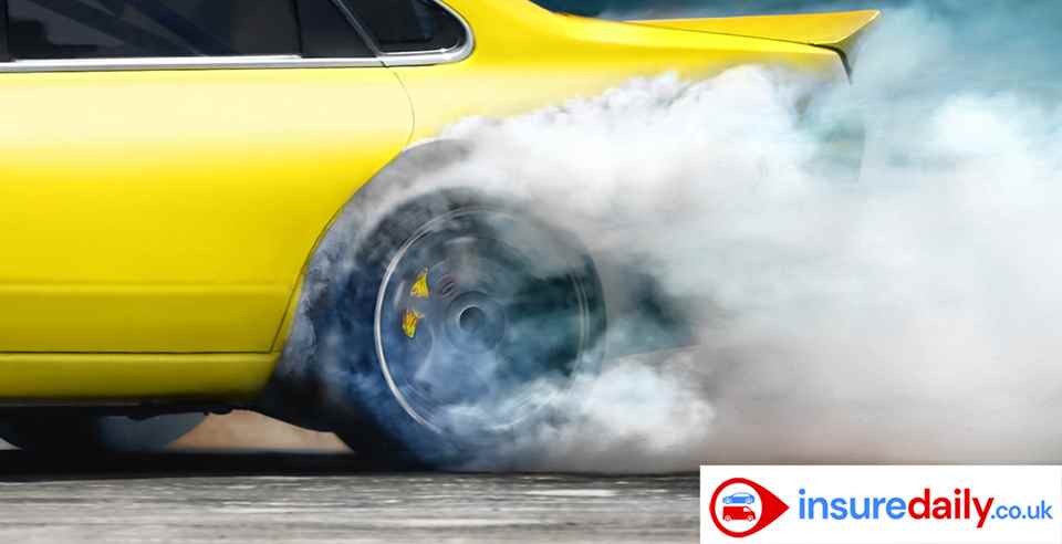 9 Easy Steps to Report a Car Accident in the United Kingdom